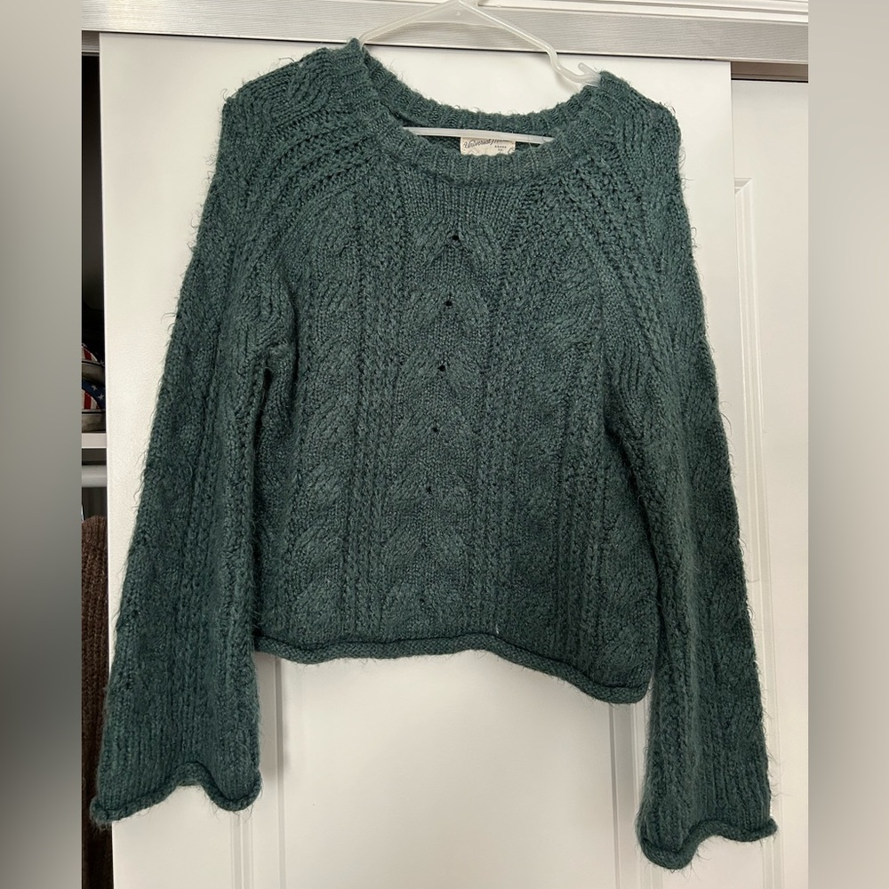 Universal Thread - Women’s (S) Knit Cropped Sweater - Green